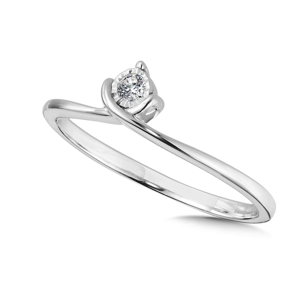 10K White Gold Diamond Ring