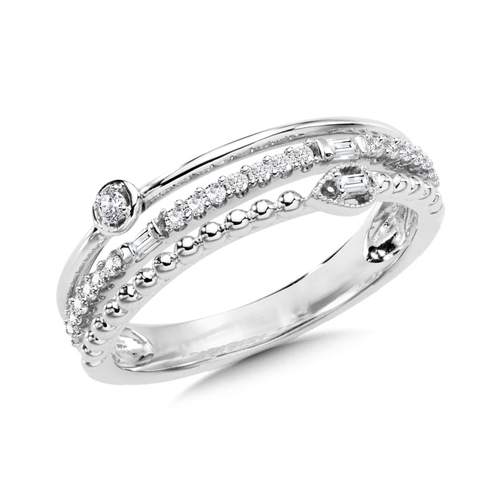 14K White Gold Diamond Ring