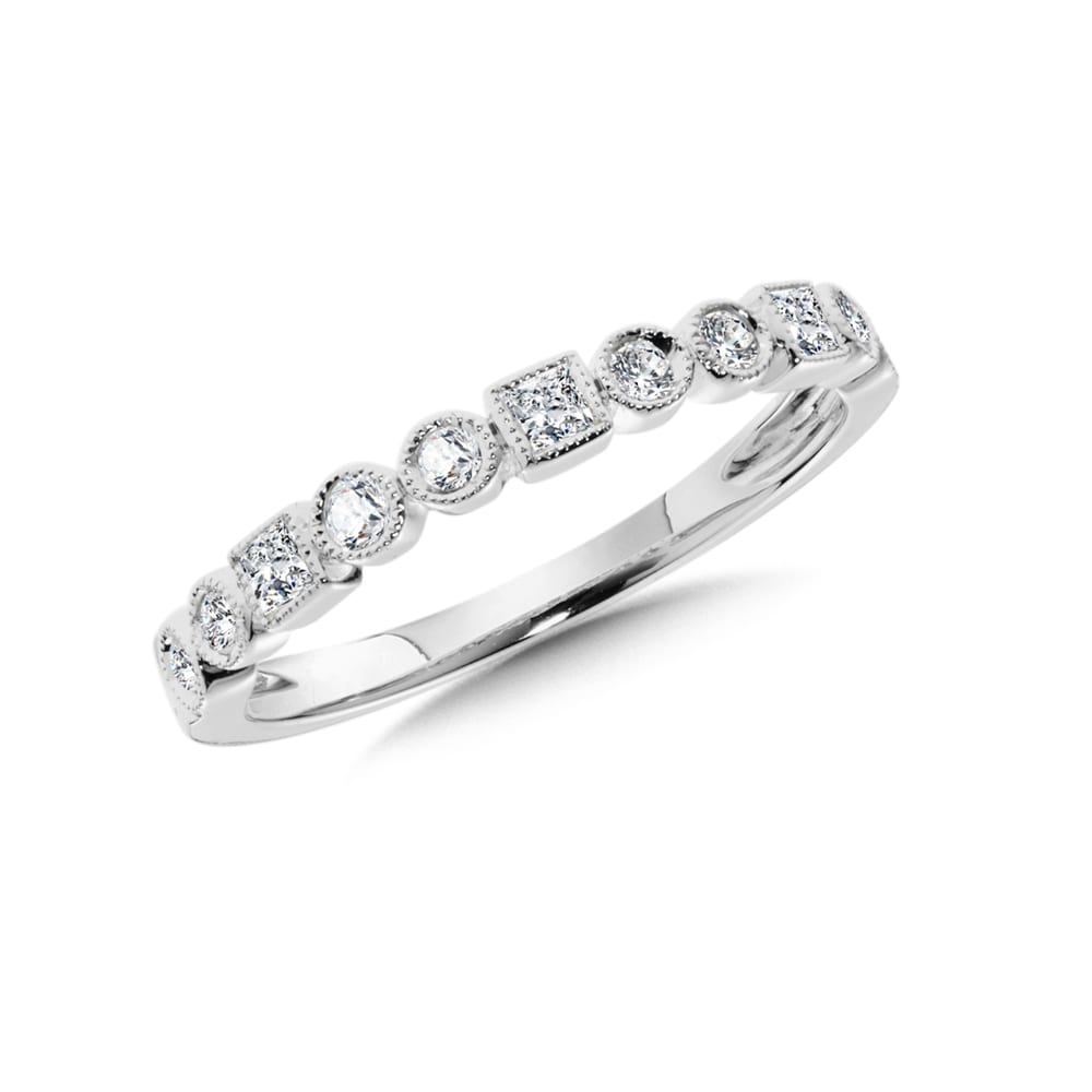 14K White Gold Diamond Ring