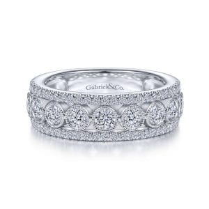 14K White Gold Three Row Diamond Band