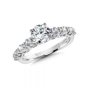 Round Diamond Engagement Ring