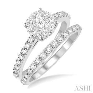 ROUND SHAPE LOVEBRIGHT DIAMOND WEDDING SET