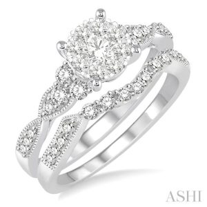 Round Shape Lovebright Diamond Wedding Set