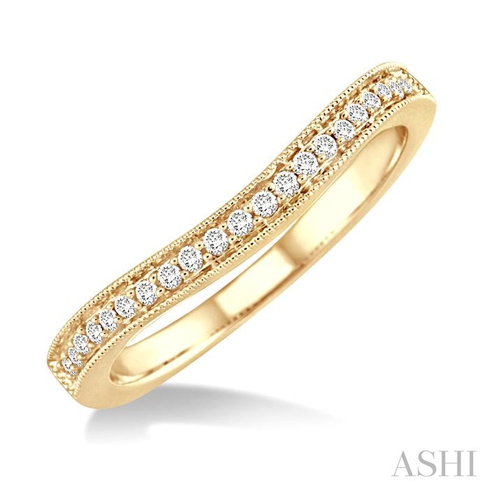 DIAMOND CURVED WEDDING BAND