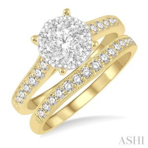 Round Shape Lovebright Diamond Wedding Set