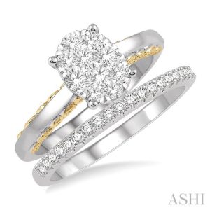 OVAL SHAPE LOVEBRIGHT DIAMOND WEDDING SET