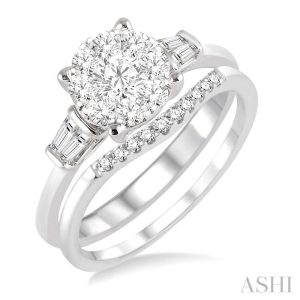 Round Shape Lovebright Diamond Wedding Set