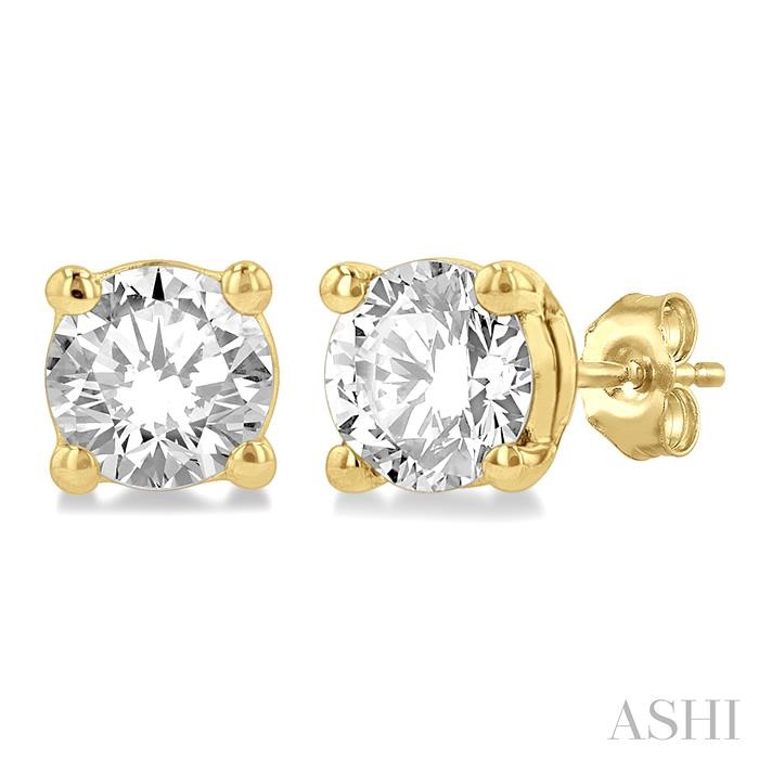 Round Shape Diamond Stud Earrings