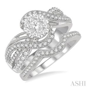 ROUND SHAPE LOVEBRIGHT DIAMOND WEDDING SET