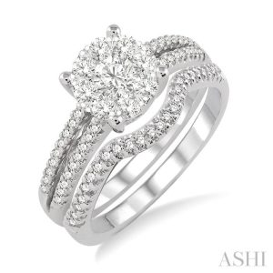 Round Shape Lovebright Diamond Wedding Set