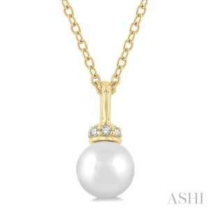 PEARL & PETITE DIAMOND FASHION PENDANT