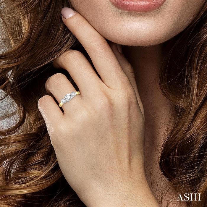 Round Shape Past Present & Future Diamond Engagement Ring - Image 4