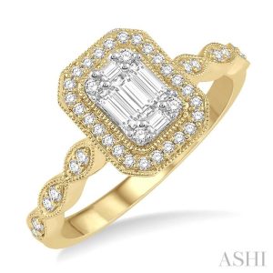 EMERALD SHAPE HALO FUSION DIAMOND ENGAGEMENT RING
