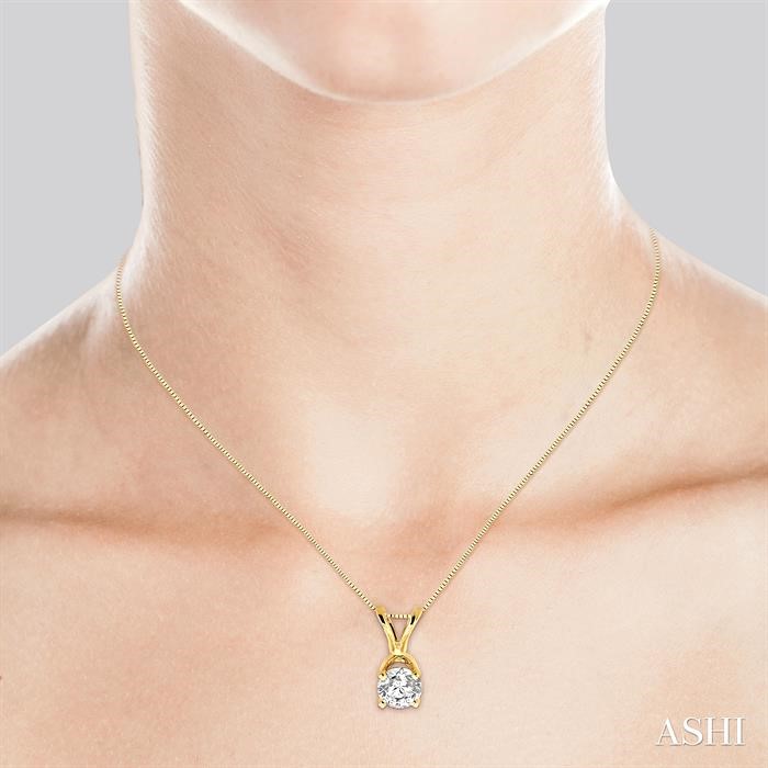 Round Shape Diamond Solitaire Pendant - Image 4
