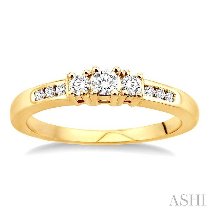 Round Shape Past Present & Future Diamond Engagement Ring - Image 2