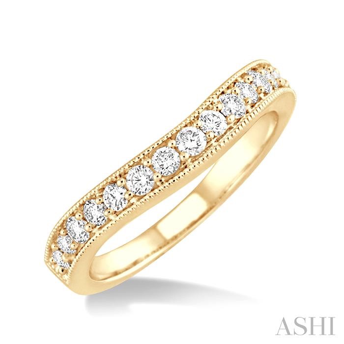 DIAMOND CURVED WEDDING BAND