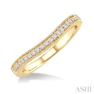 DIAMOND CURVED WEDDING BAND