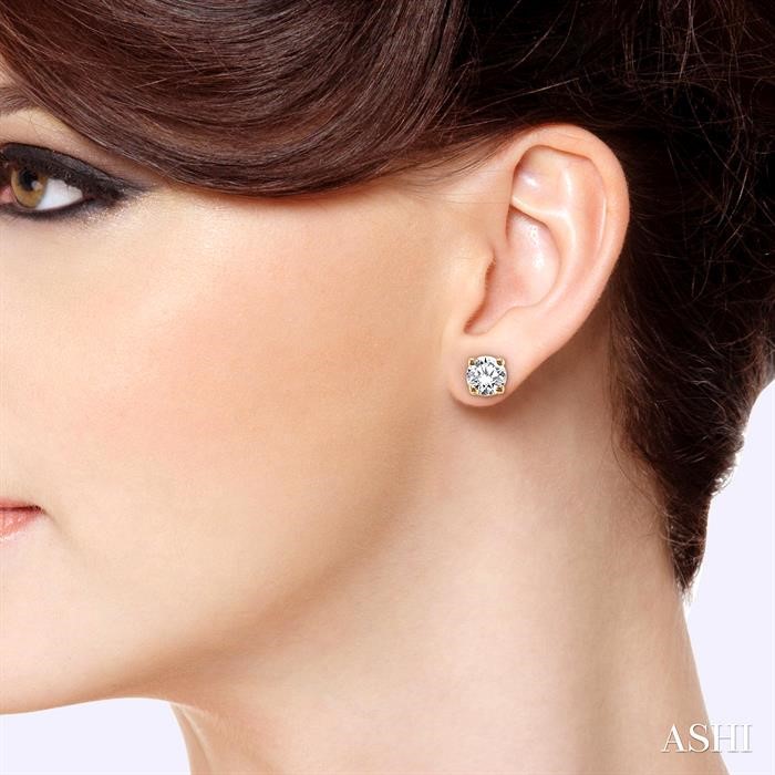 STUD DIAMOND EARRINGS - Image 4