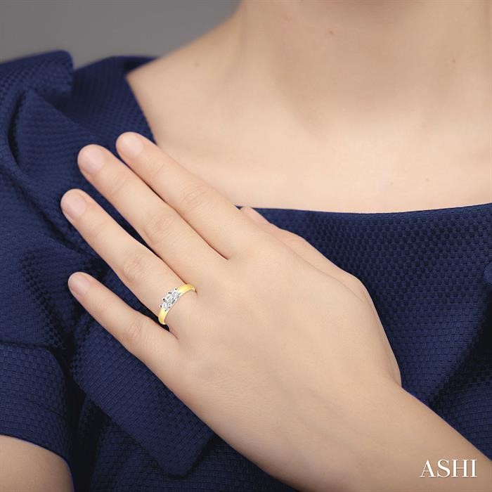 PAST PRESENT & FUTURE DIAMOND RING - Image 4
