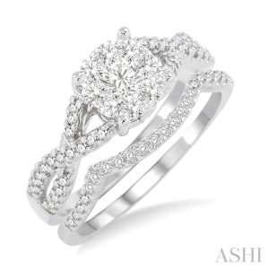Round Shape Lovebright Diamond Wedding Set