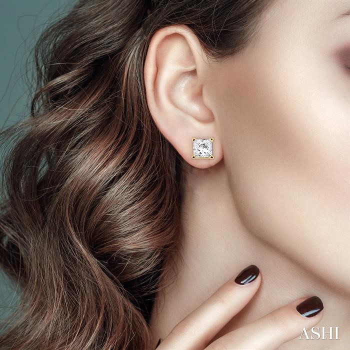 STUD DIAMOND EARRINGS - Image 4