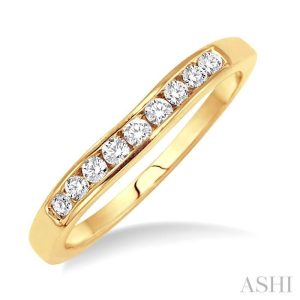 CHANNEL SET CURVED DIAMOND WEDDING BAND